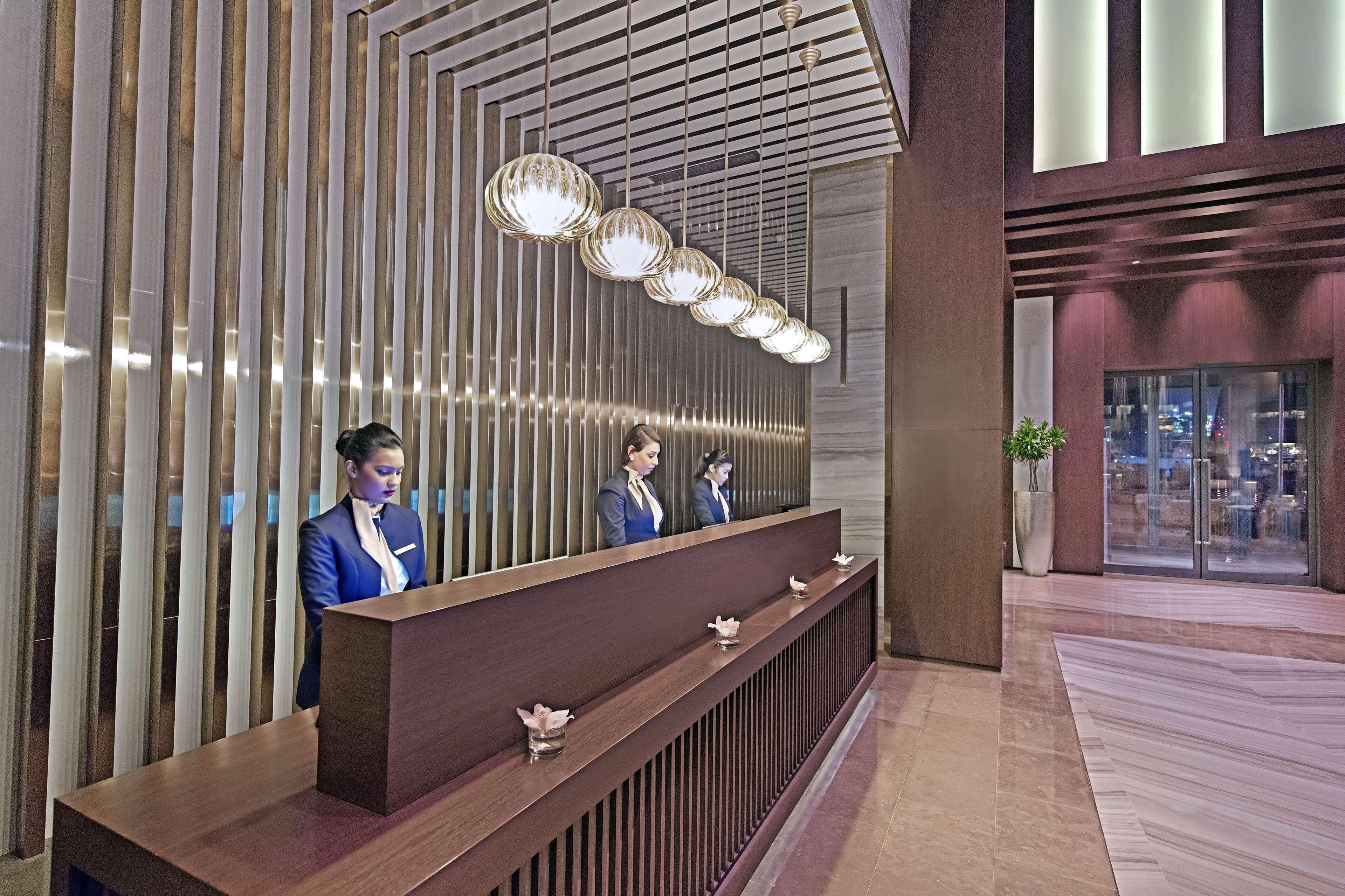 The Curve Hotel Doha Kültér fotó