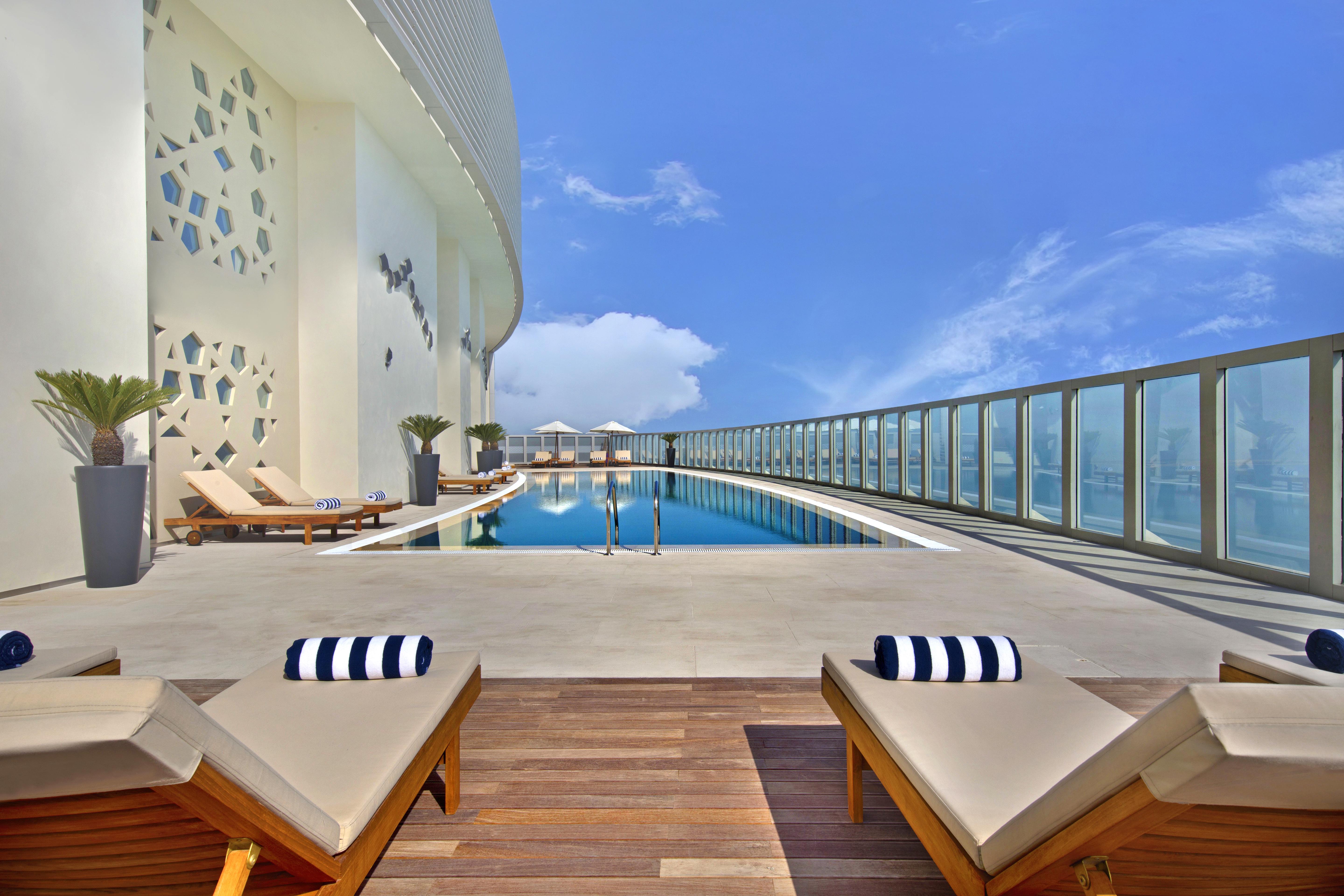 The Curve Hotel Doha Kültér fotó