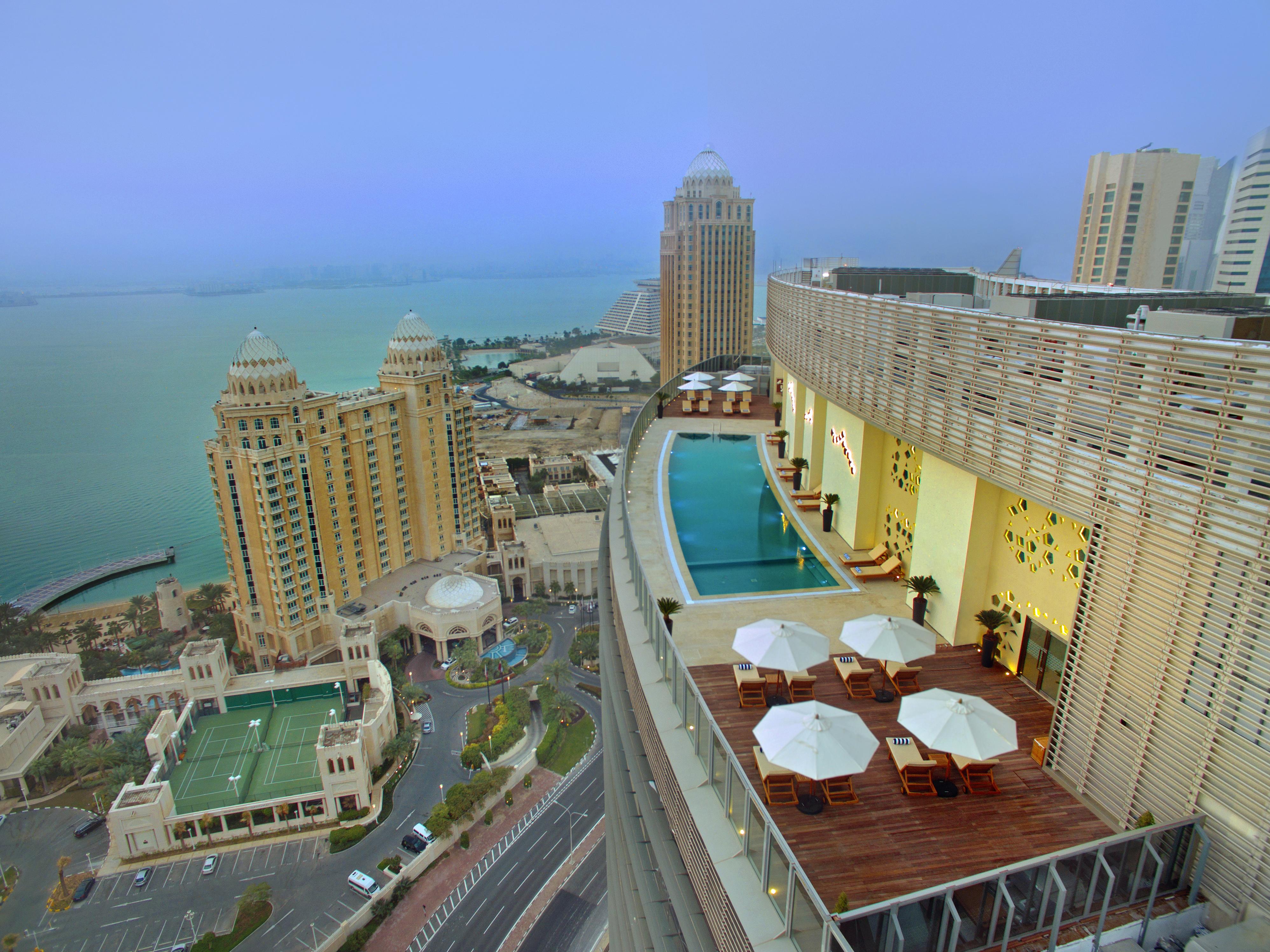 The Curve Hotel Doha Kültér fotó