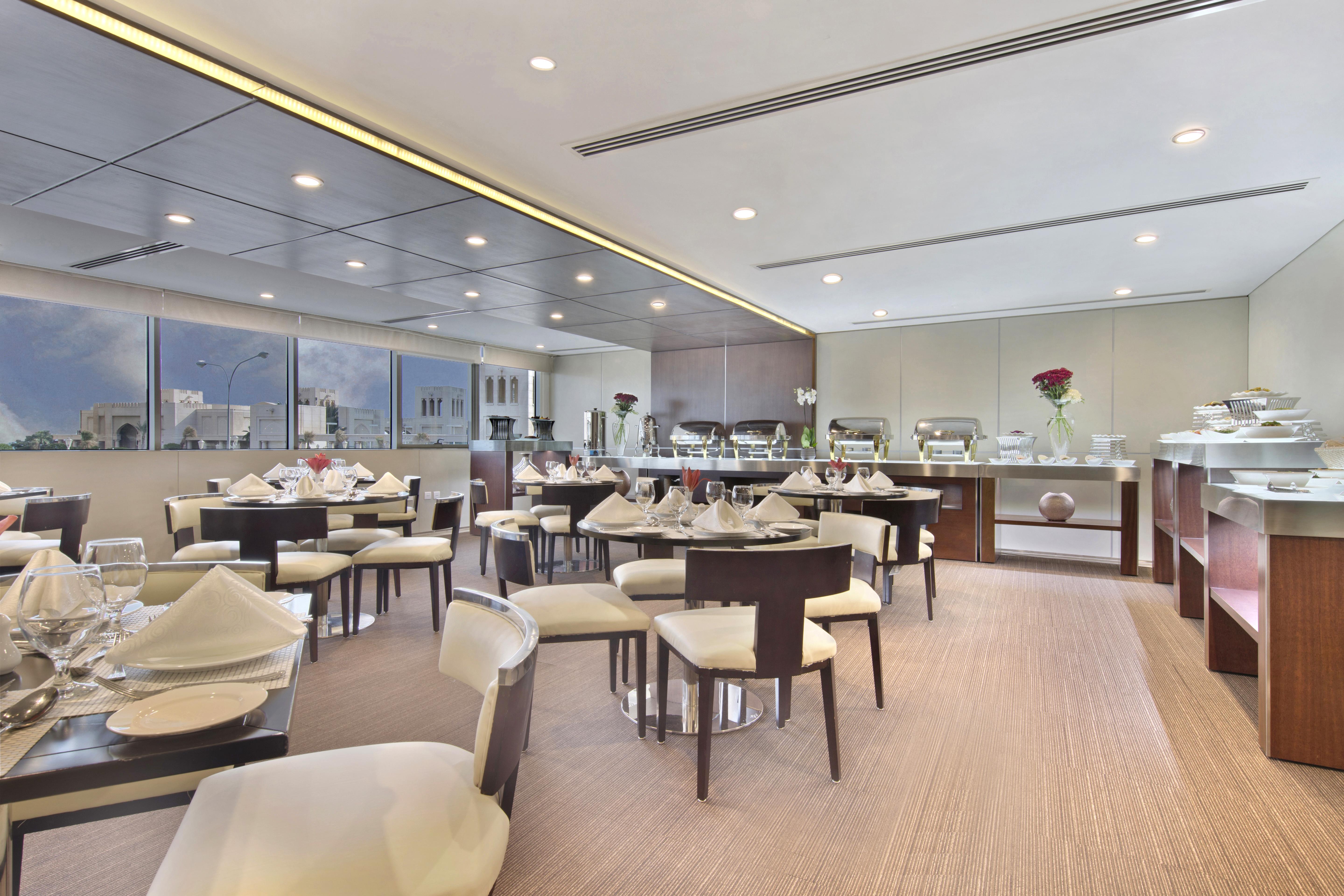 The Curve Hotel Doha Kültér fotó
